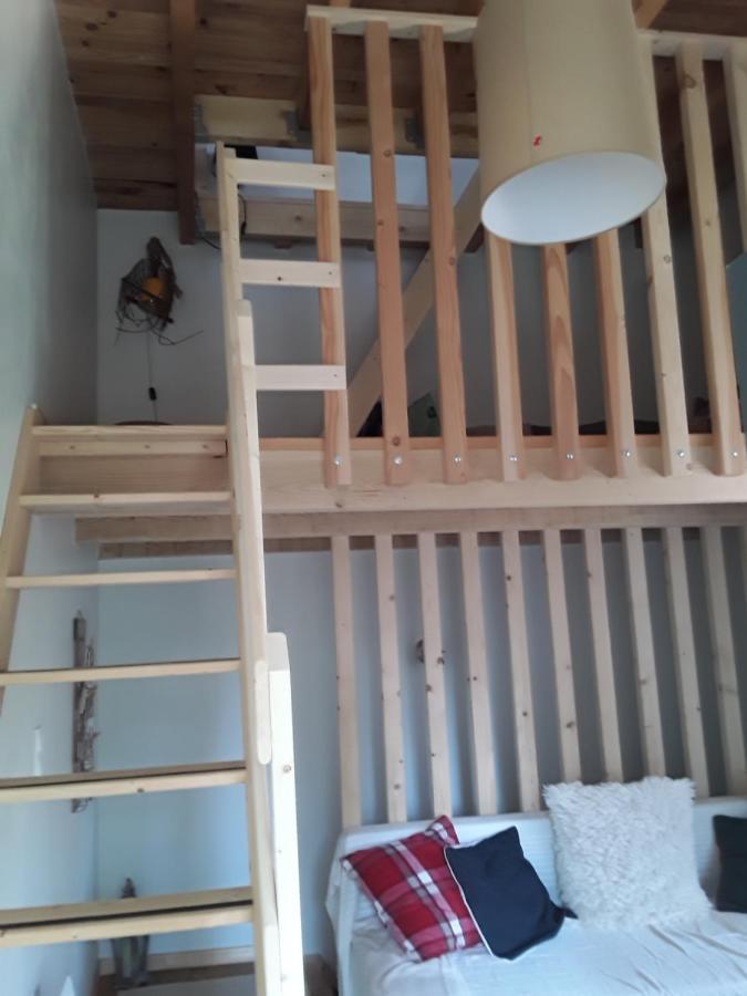 Le Petit Nid Apartment Saint-Bonnet-pres-Orcival Exterior photo